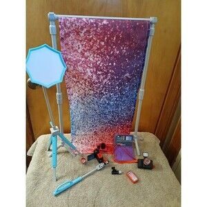 MyLife as Vlogger Play